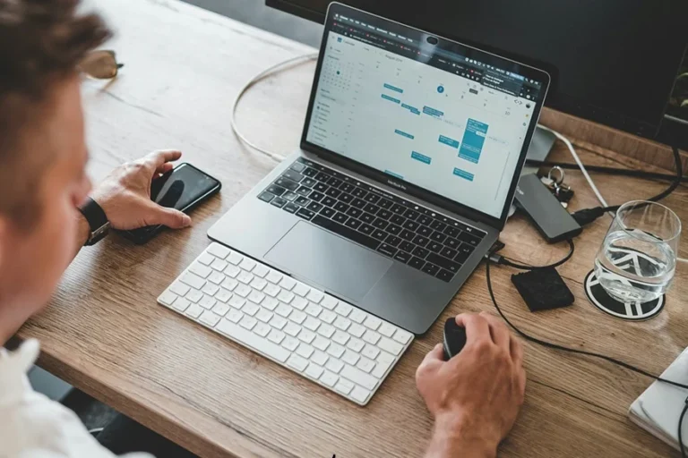 calendario mensual perpetuo en Excel imprimible con cada mes en una hoja